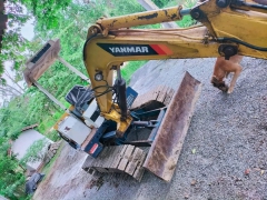 Yanmar B27 Excavator