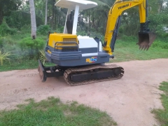 Yanmar B32 Excavator