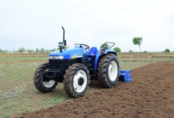 New Holland 4710 tractor