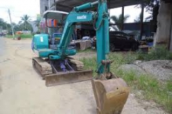 Komatsu 30-7