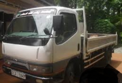 Mitsubishi canter 2000