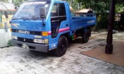 Isuzu Single Wheel Truck 1977