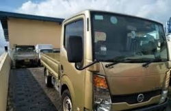 Nissan Cabstar Lorry 2015