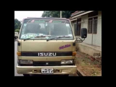 Isuzu ELF Lorry 1976