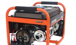 2.8 kW Key Start Generator Okayama LT3600EN-6 full Petrol 230V with AVR