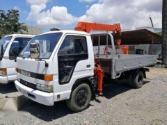 Isuzu Boom Truck 2008
