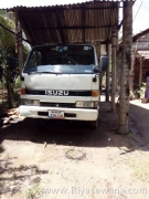 Isuzu Elfe 1983