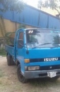 Isuzu NKR 1995