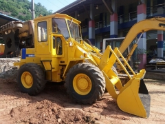 wheel loader