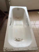 BATH TUB – (USED)